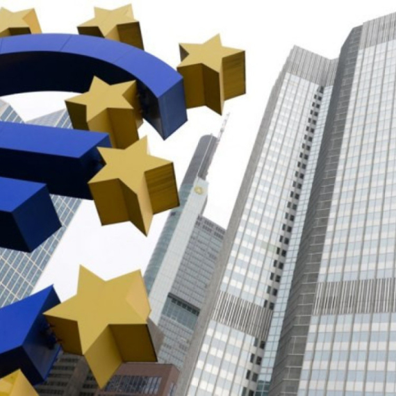 Evro i dolar i dalje dominiraju