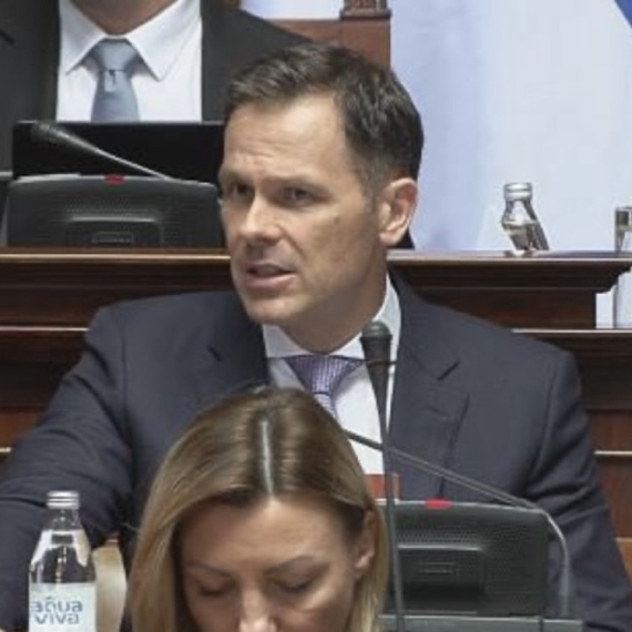Prijavljeno više od 5.000 mladih za kredite; Nabavka borbenih aviona, kao i izgradnja prvog autoputa u Banatu